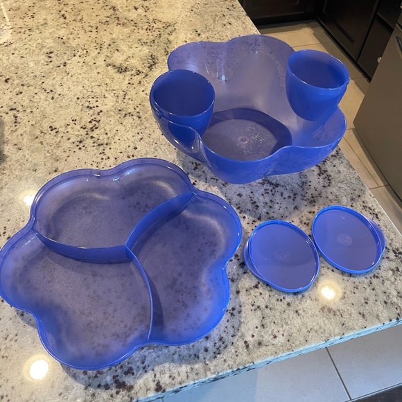 Tupperware Chip and Dip Set - Picture 2 of 2